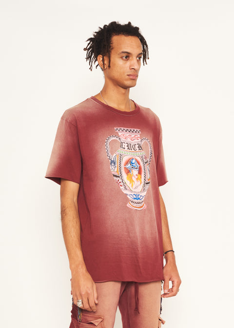  LESTER LUCK T-SHIRT IN RED MAHOGANY